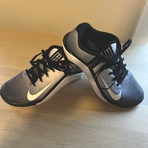 Nike Metcon 6 - Size 8.5 - Like New!
